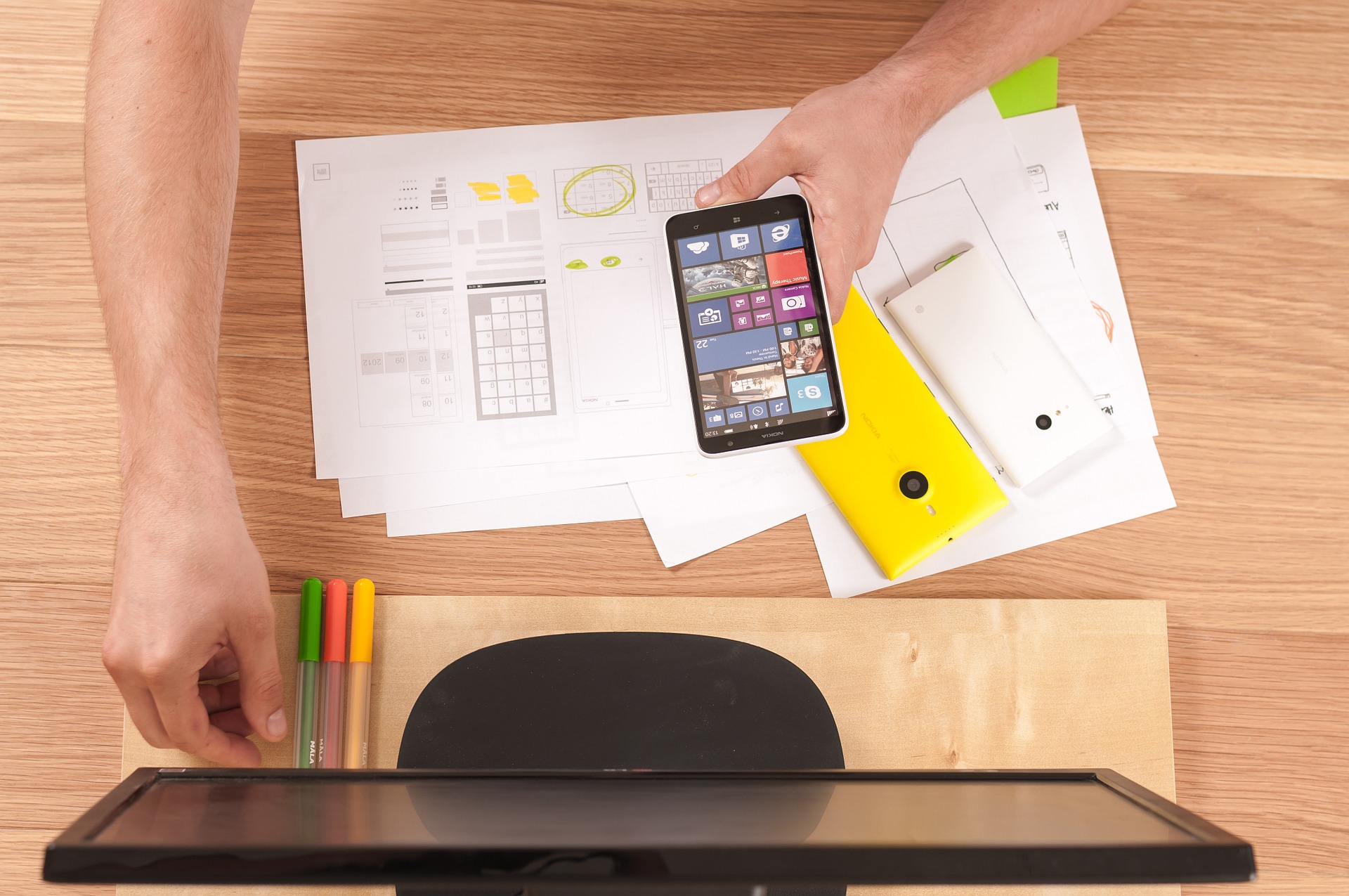 User Experience Office desk